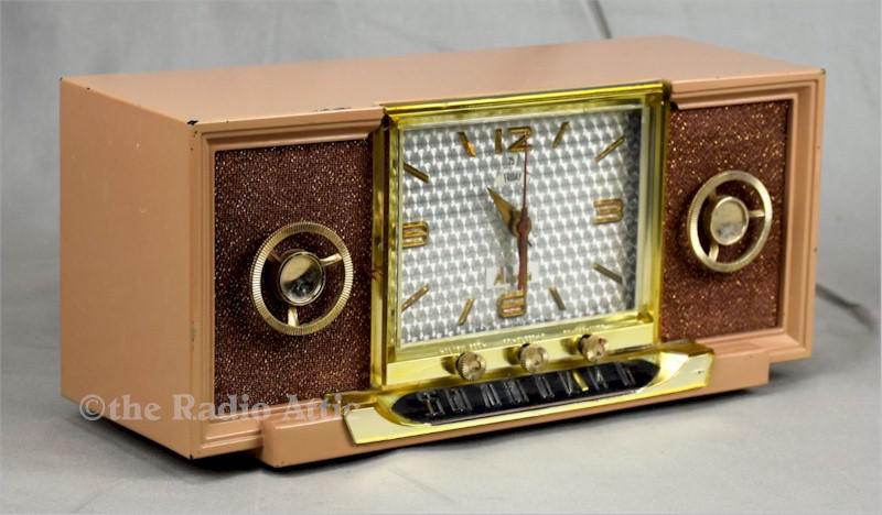 Arvin 958T Clock Radio (1956)