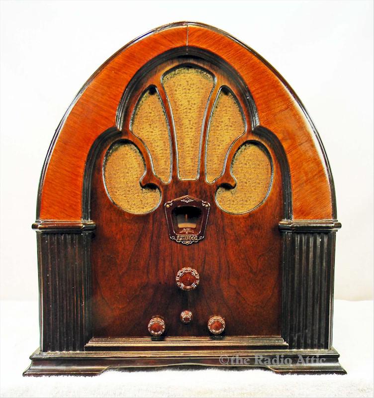 Philco 90 Cathedral (1933)