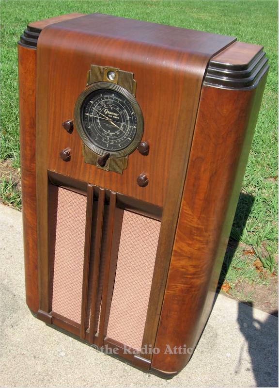 Grunow 833 Console (1937)