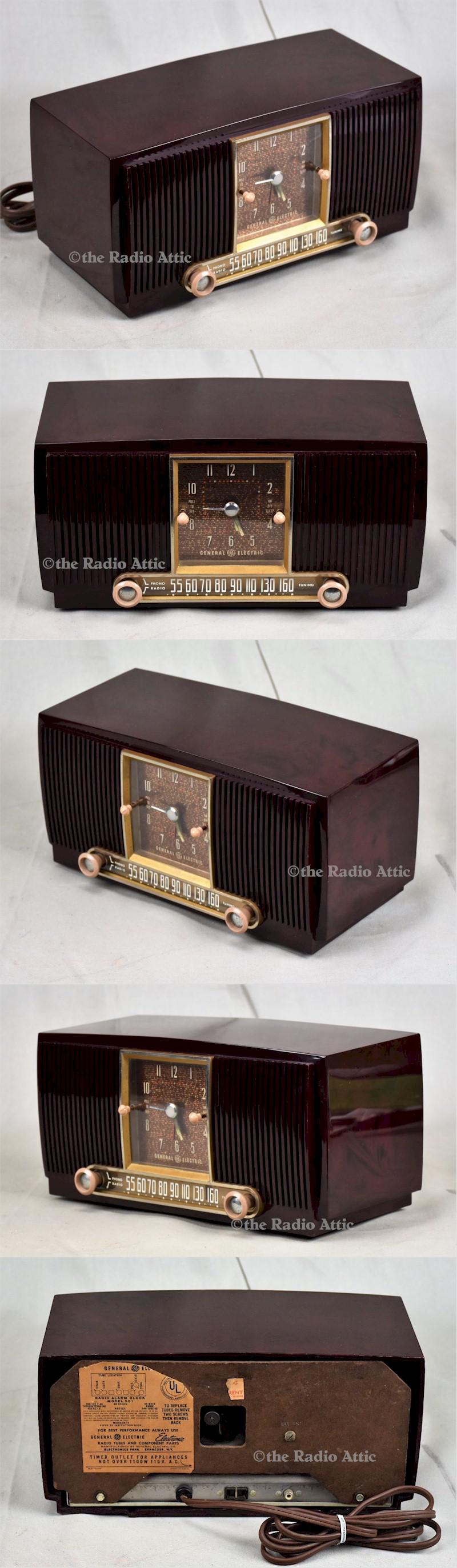 General Electric 551 Clock Radio (1953)