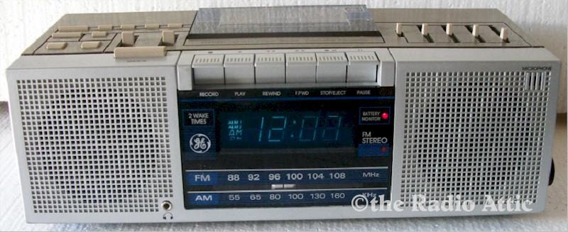 General Electric 7-4965A Clock Radio (1970s)