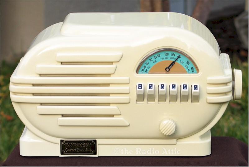 Crosley CR-3 AM-FM-Cassette (1990s)