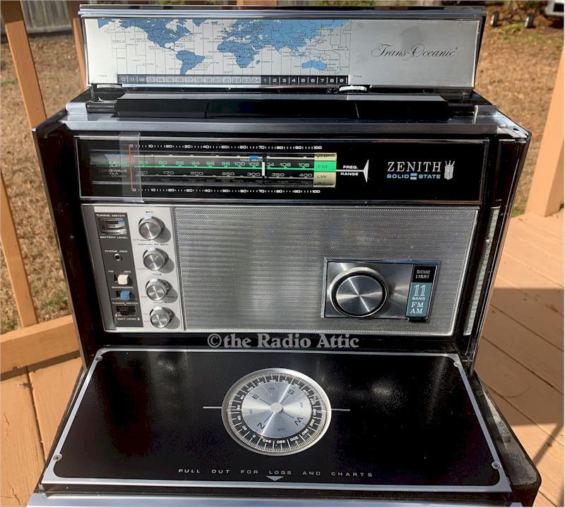 Zenith D7000Y Trans-Oceanic (1978)