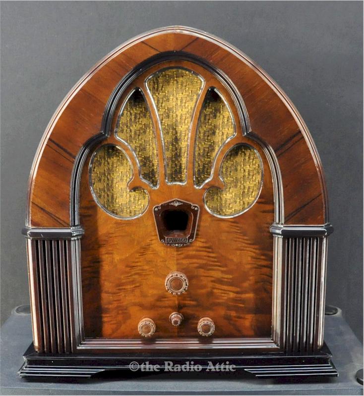 Philco 90 (middle, 1932)