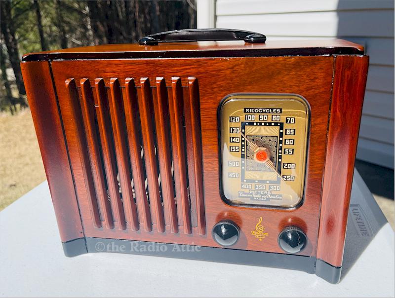 Emerson EC-366 w/Ingraham Cabinet (1940)